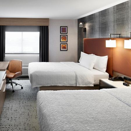 Hampton Inn Newark Airport Екстериор снимка