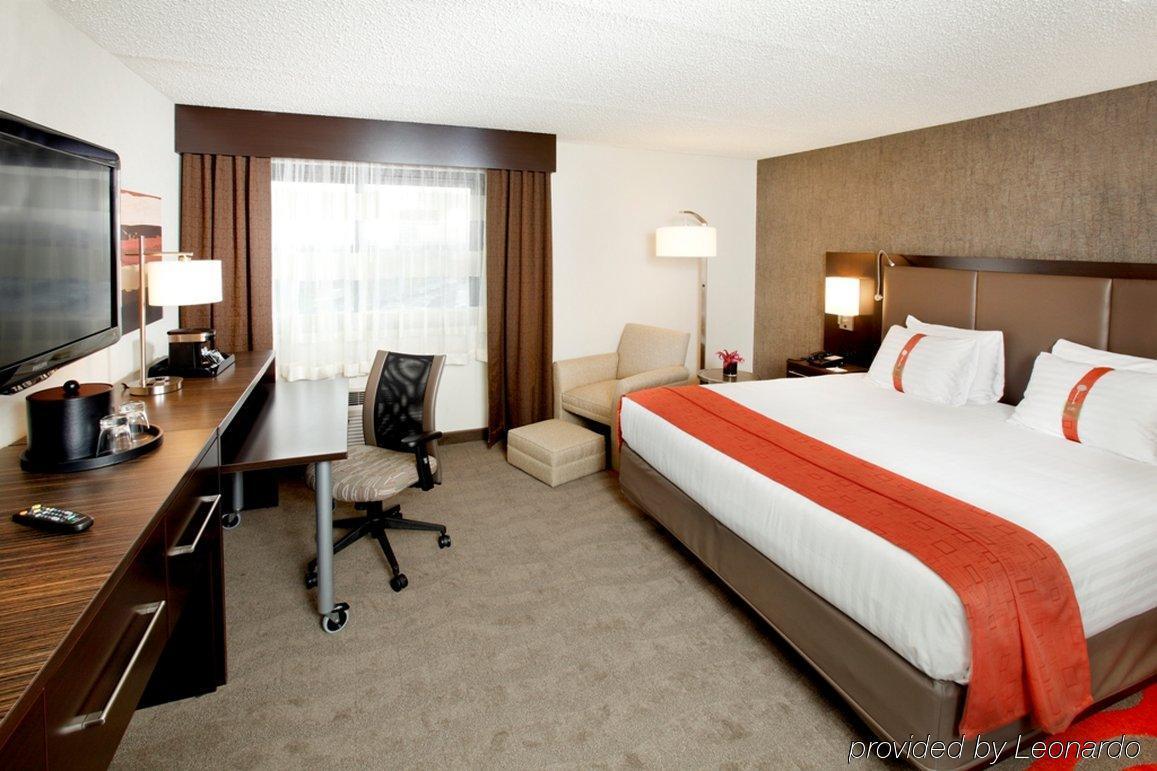 Hampton Inn Newark Airport Стая снимка
