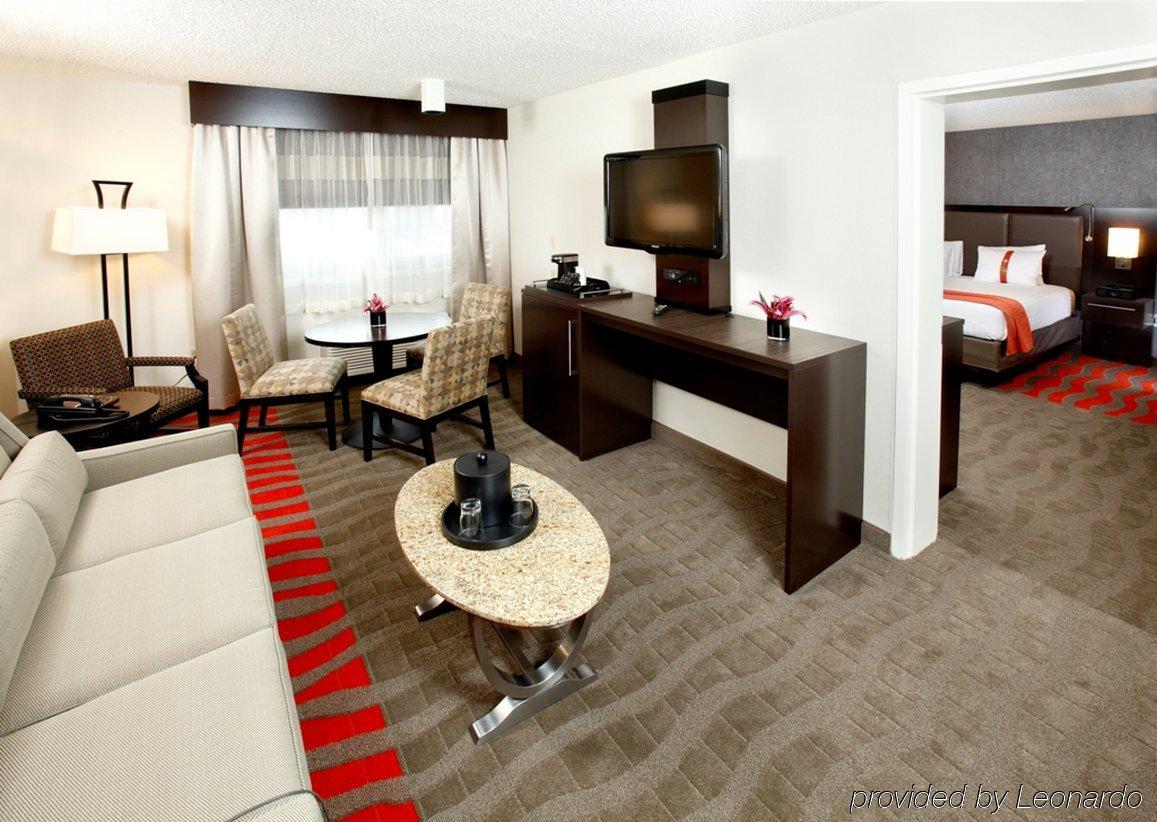 Hampton Inn Newark Airport Екстериор снимка